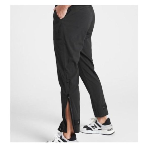 Athleta Pants & Jumpsuits Athleta Black Trekkie Hiking Pants Zip